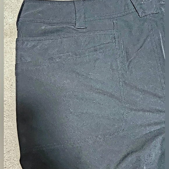 5.11 Tactical ICON 10" Short - Picture 7 of 8